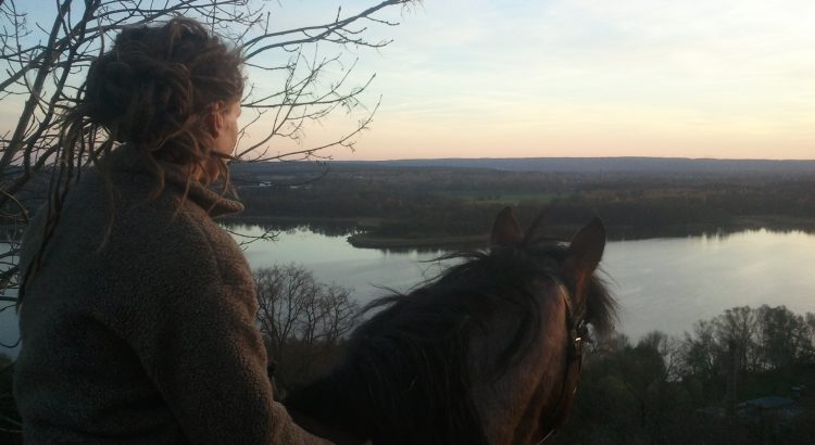 Mit dem Pferd unterwegs in Oderberg.